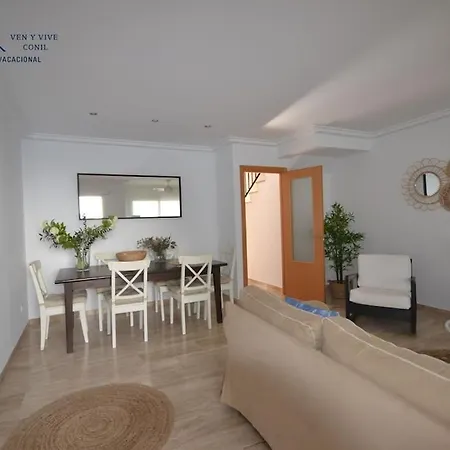 Casa de Férias Adosado Familiar Con Piscina Y Terraza Cádis