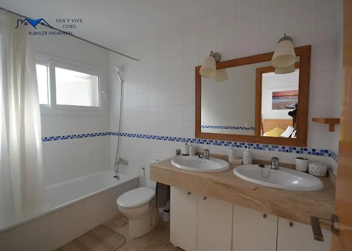 בית נופש Adosado Familiar Con Piscina Y Terraza *